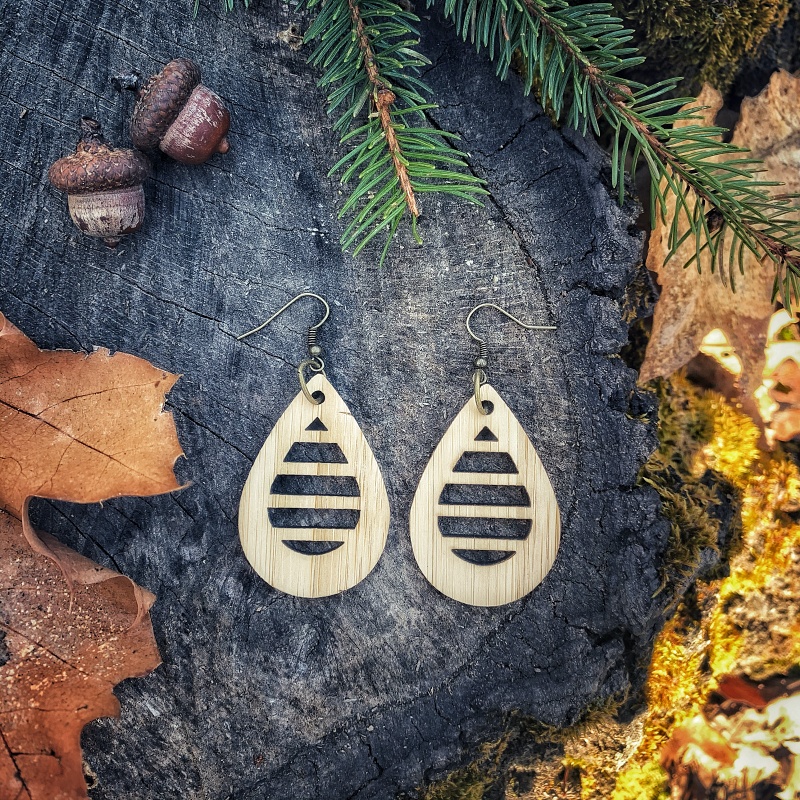 Dřevěné dámské náušnice Slza horizontal 