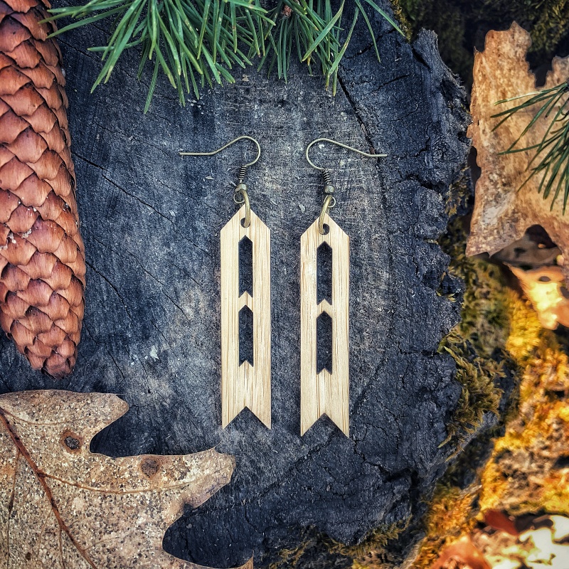 Dřevěné dámské náušnice Šipka double