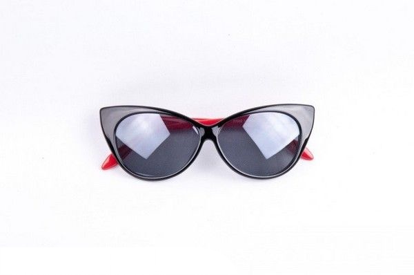 Černo - červené sluneční brýle Cat 80's
