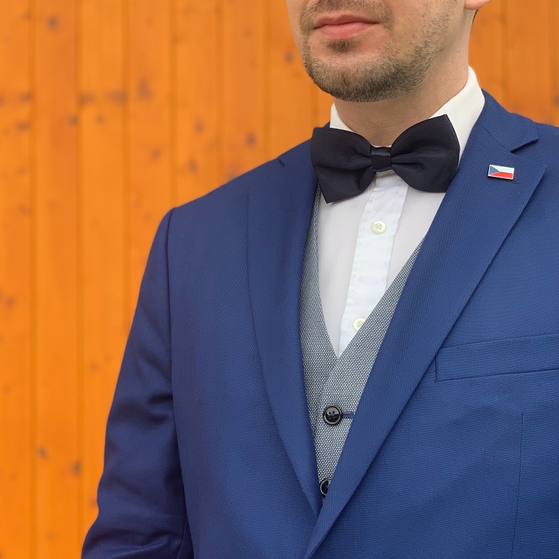 Tmavě modrý motýlek Color 