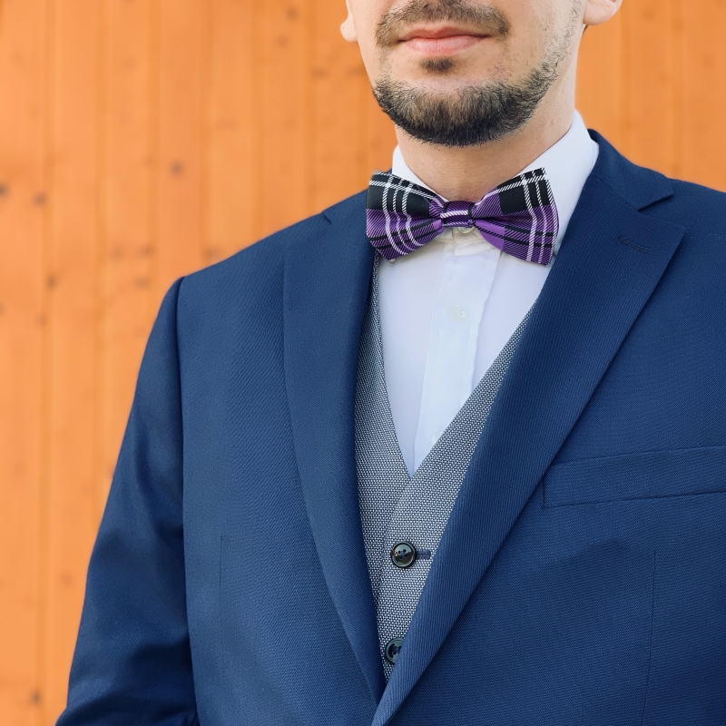 Fialovo - černý motýlek Pruhy 